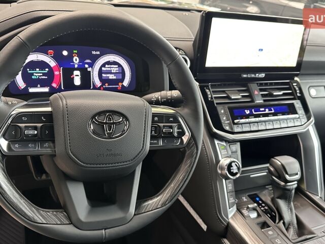 Тойота Land Cruiser 300, объемом двигателя 3.3 л и пробегом 0 тыс. км за 96948 $, фото 13 на Automoto.ua