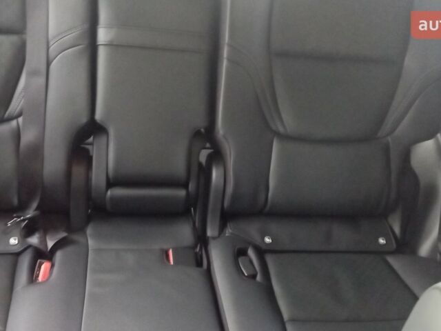 Тойота Land Cruiser 300 2025 в Киеве на Automoto.ua Тойота Land Cruiser 300, объемом двигателя 3.3 л и пробегом 0 тыс. км за 96925 $, фото 47 на Automoto.ua