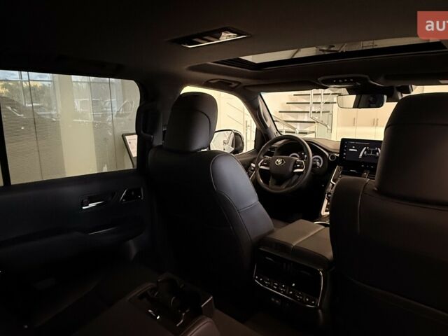 Тойота Land Cruiser 300, объемом двигателя 3.3 л и пробегом 0 тыс. км за 101494 $, фото 15 на Automoto.ua