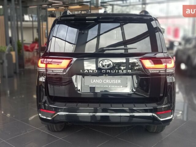 Тойота Land Cruiser 300 2025 в Киеве на Automoto.ua Тойота Land Cruiser 300, объемом двигателя 3.3 л и пробегом 0 тыс. км за 96925 $, фото 18 на Automoto.ua