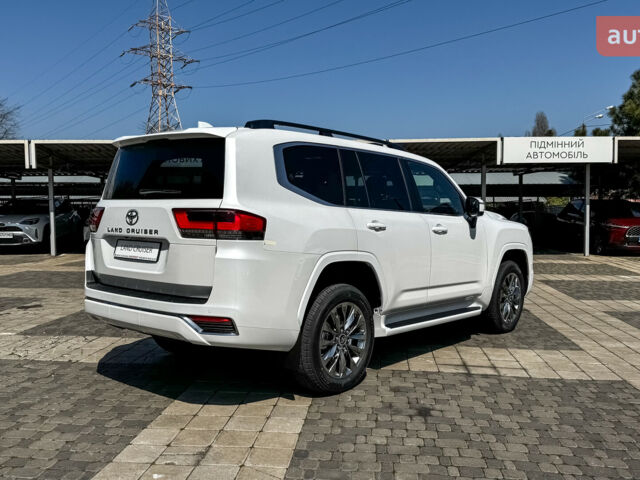 Тойота Land Cruiser 300, объемом двигателя 3.45 л и пробегом 0 тыс. км за 96805 $, фото 3 на Automoto.ua