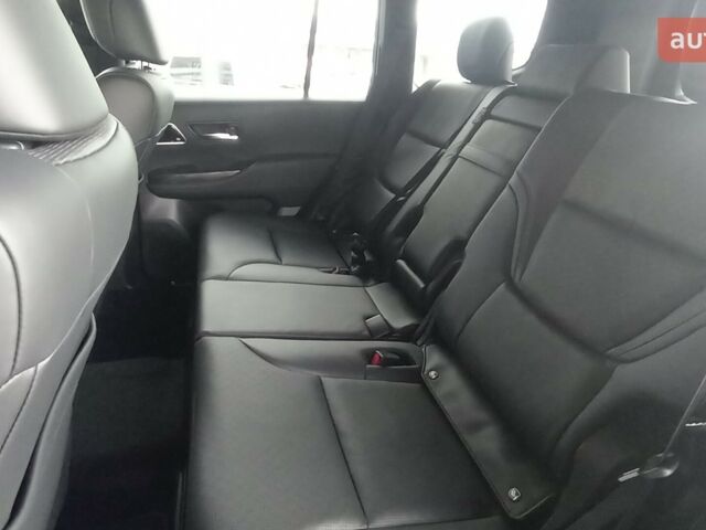 Тойота Land Cruiser 300 2025 в Киеве на Automoto.ua Тойота Land Cruiser 300, объемом двигателя 3.3 л и пробегом 0 тыс. км за 96925 $, фото 50 на Automoto.ua