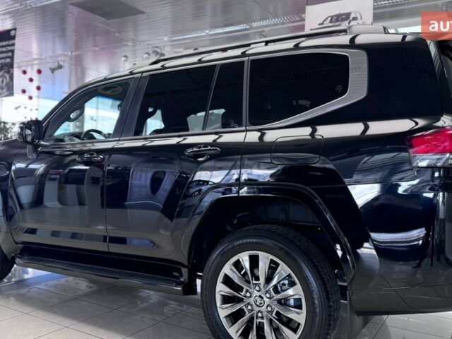 купити нове авто Тойота Land Cruiser 300 2025 року від офіційного дилера Тойота на Столичному Тойота фото
