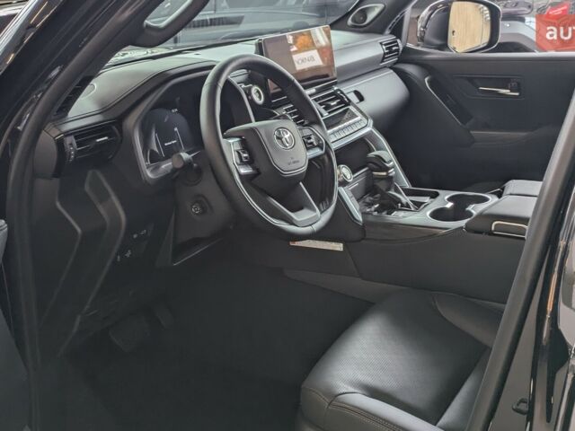Тойота Land Cruiser 300, объемом двигателя 3.3 л и пробегом 0 тыс. км за 95429 $, фото 8 на Automoto.ua