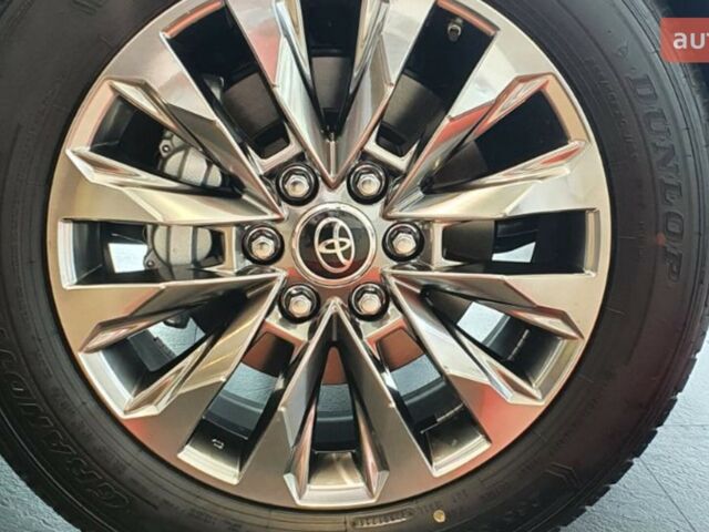 Тойота Land Cruiser 300, объемом двигателя 3.3 л и пробегом 0 тыс. км за 95869 $, фото 2 на Automoto.ua