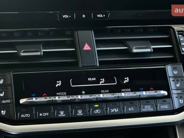 Тойота Land Cruiser 300, об'ємом двигуна 3.3 л та пробігом 0 тис. км за 96344 $, фото 28 на Automoto.ua