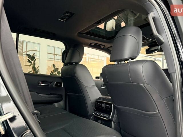 Тойота Land Cruiser 300, объемом двигателя 3.3 л и пробегом 0 тыс. км за 92723 $, фото 10 на Automoto.ua