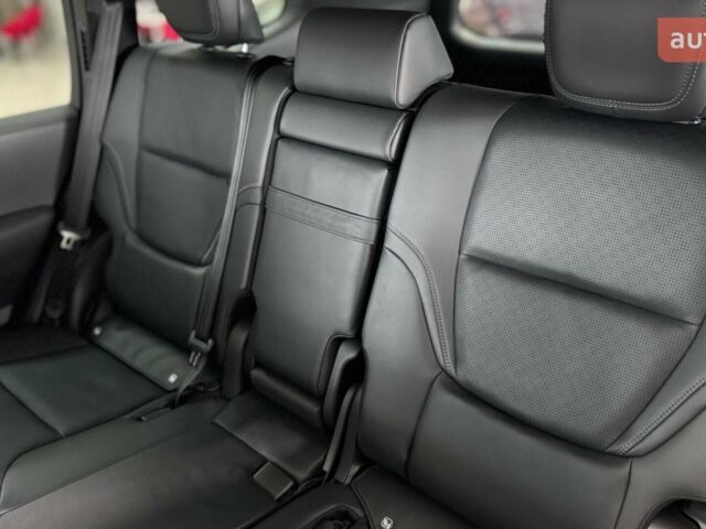 купить новое авто Тойота Land Cruiser 300 2025 года от официального дилера Тойота на Столичному Тойота фото