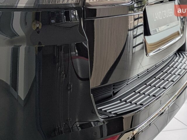 Тойота Land Cruiser 300, объемом двигателя 3.3 л и пробегом 0 тыс. км за 95429 $, фото 5 на Automoto.ua