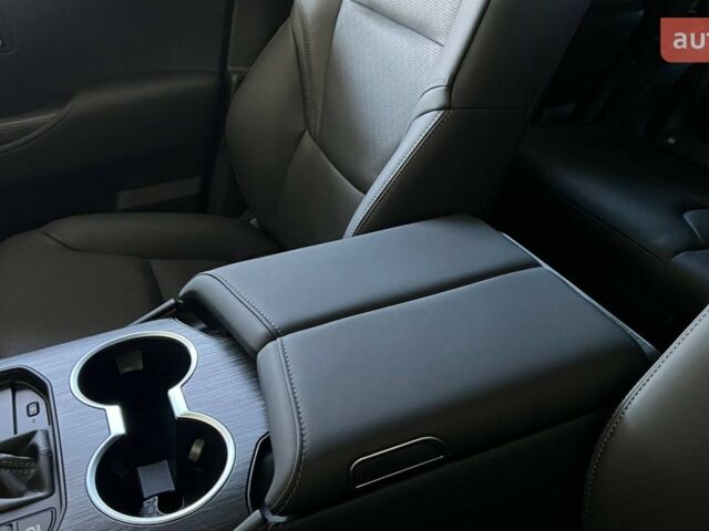 Тойота Land Cruiser 300, об'ємом двигуна 3.3 л та пробігом 0 тис. км за 96344 $, фото 36 на Automoto.ua