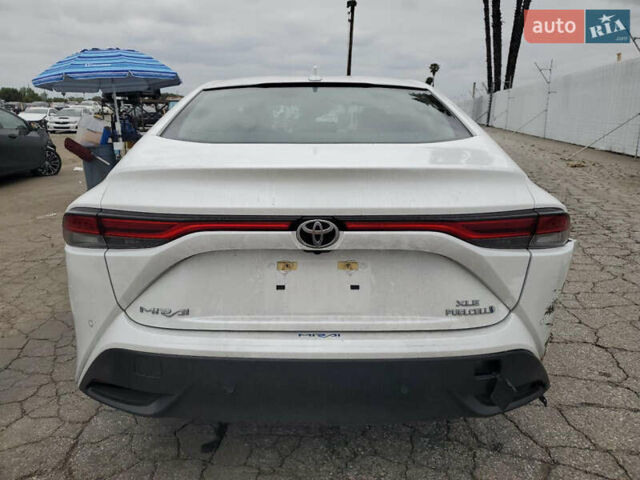 Белый Тойота Mirai, объемом двигателя 0 л и пробегом 49 тыс. км за 11700 $, фото 5 на Automoto.ua