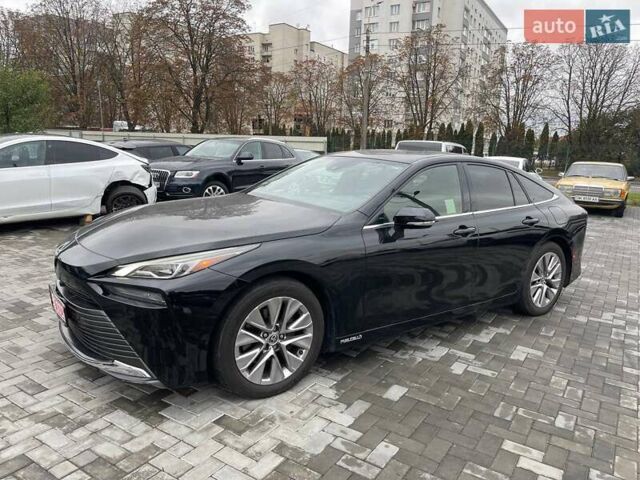Черный Тойота Mirai, объемом двигателя 0 л и пробегом 36 тыс. км за 13000 $, фото 1 на Automoto.ua