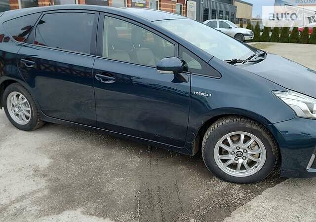 Черный Тойота Prius Plus, объемом двигателя 1.8 л и пробегом 225 тыс. км за 17700 $, фото 5 на Automoto.ua