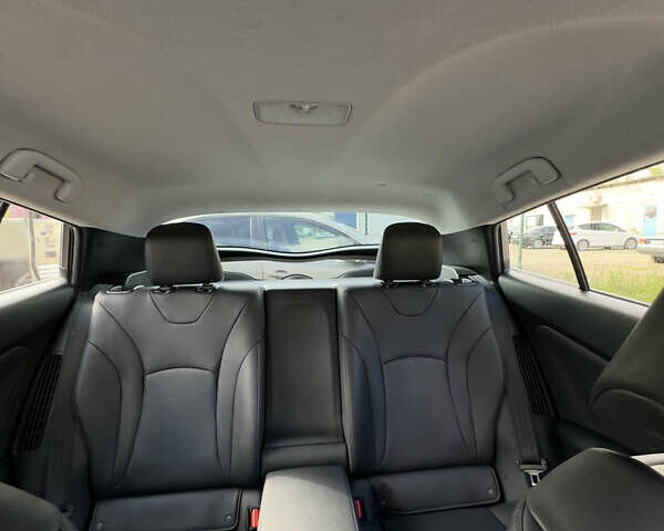 Белый Тойота Prius Prime, объемом двигателя 1.8 л и пробегом 142 тыс. км за 22499 $, фото 12 на Automoto.ua