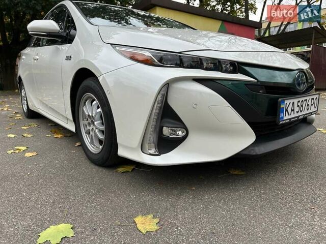 Тойота Prius Prime 2019 в Киеве на Automoto.ua Белый Тойота Prius Prime, объемом двигателя 1.8 л и пробегом 127 тыс. км за 23700 $, фото 19 на Automoto.ua