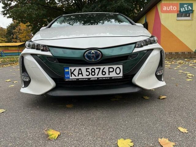 Тойота Prius Prime 2019 в Киеве на Automoto.ua Белый Тойота Prius Prime, объемом двигателя 1.8 л и пробегом 127 тыс. км за 23700 $, фото 20 на Automoto.ua