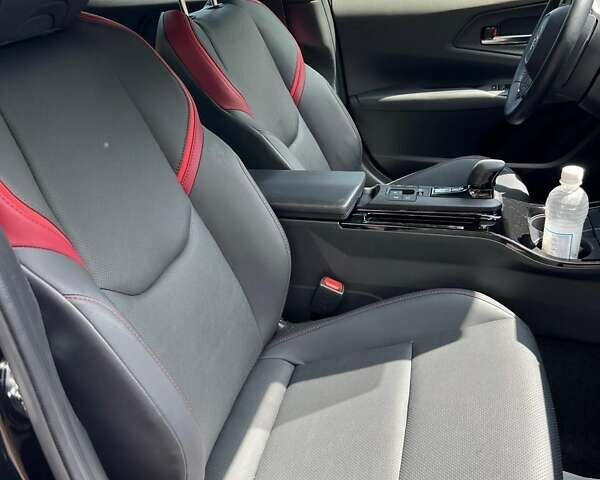 Черный Тойота Prius Prime, объемом двигателя 1.99 л и пробегом 67 тыс. км за 29450 $, фото 15 на Automoto.ua