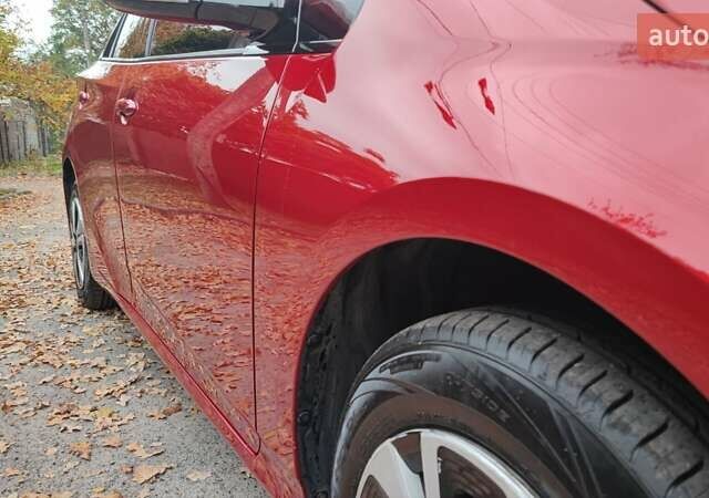 Красный Тойота Prius Prime, объемом двигателя 1.8 л и пробегом 81 тыс. км за 18000 $, фото 14 на Automoto.ua