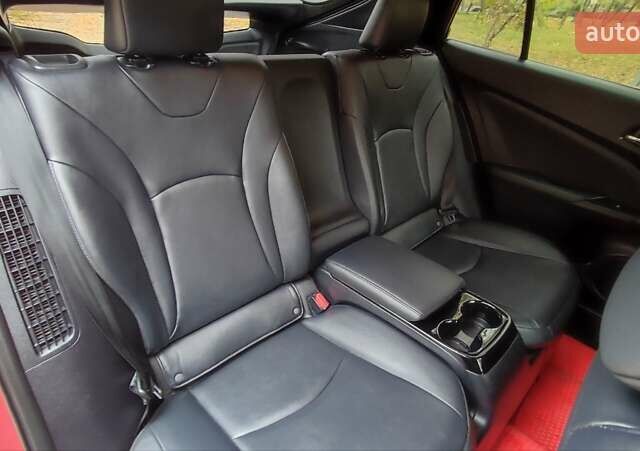 Красный Тойота Prius Prime, объемом двигателя 1.8 л и пробегом 81 тыс. км за 18000 $, фото 34 на Automoto.ua