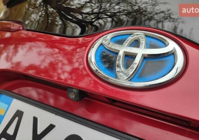 Красный Тойота Prius Prime, объемом двигателя 1.8 л и пробегом 81 тыс. км за 18000 $, фото 37 на Automoto.ua