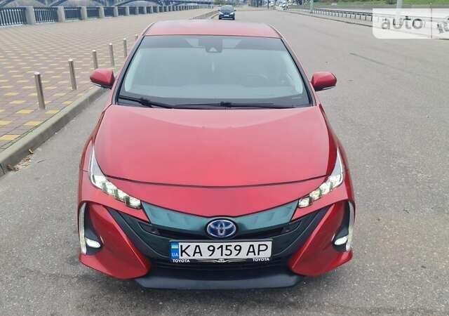 Красный Тойота Prius Prime, объемом двигателя 1.8 л и пробегом 116 тыс. км за 17499 $, фото 3 на Automoto.ua