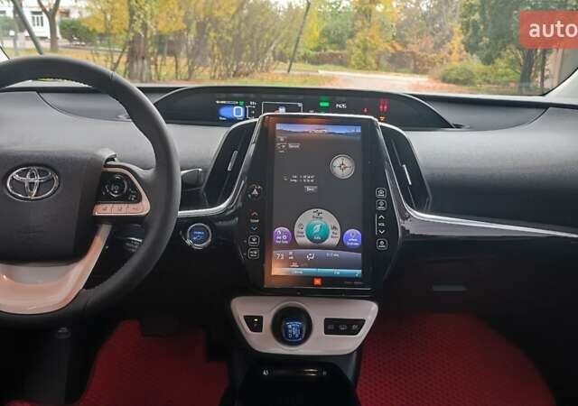 Красный Тойота Prius Prime, объемом двигателя 1.8 л и пробегом 81 тыс. км за 18000 $, фото 26 на Automoto.ua