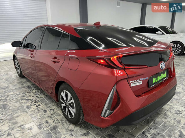 Красный Тойота Prius Prime, объемом двигателя 1.8 л и пробегом 127 тыс. км за 17900 $, фото 5 на Automoto.ua