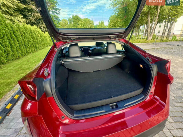 Красный Тойота Prius Prime, объемом двигателя 1.8 л и пробегом 67 тыс. км за 18400 $, фото 11 на Automoto.ua