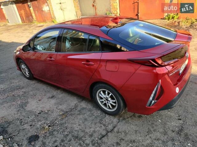 Красный Тойота Prius Prime, объемом двигателя 1.8 л и пробегом 93 тыс. км за 18900 $, фото 8 на Automoto.ua