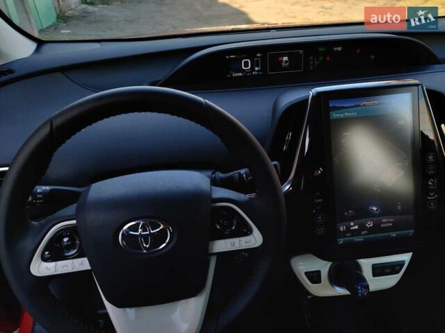 Красный Тойота Prius Prime, объемом двигателя 1.8 л и пробегом 93 тыс. км за 18900 $, фото 19 на Automoto.ua