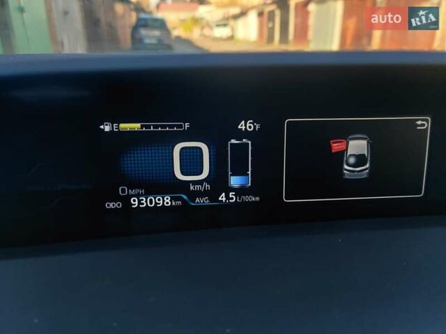 Червоний Тойота Prius Prime, об'ємом двигуна 1.8 л та пробігом 93 тис. км за 19300 $, фото 12 на Automoto.ua