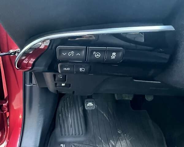Красный Тойота Prius Prime, объемом двигателя 1.8 л и пробегом 136 тыс. км за 17700 $, фото 10 на Automoto.ua