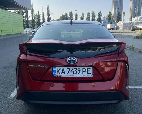 Красный Тойота Prius Prime, объемом двигателя 1.8 л и пробегом 136 тыс. км за 17700 $, фото 4 на Automoto.ua