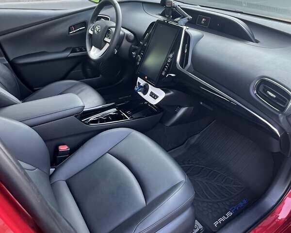Красный Тойота Prius Prime, объемом двигателя 1.8 л и пробегом 136 тыс. км за 17700 $, фото 16 на Automoto.ua