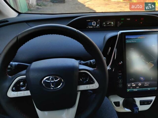 Красный Тойота Prius Prime, объемом двигателя 1.8 л и пробегом 93 тыс. км за 18900 $, фото 14 на Automoto.ua
