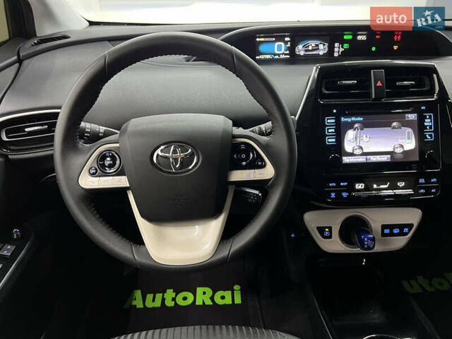 Красный Тойота Prius Prime, объемом двигателя 1.8 л и пробегом 127 тыс. км за 17900 $, фото 8 на Automoto.ua