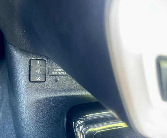 Красный Тойота Prius Prime, объемом двигателя 1.8 л и пробегом 67 тыс. км за 18400 $, фото 23 на Automoto.ua