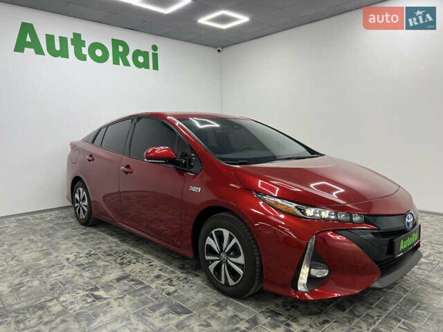 Красный Тойота Prius Prime, объемом двигателя 1.8 л и пробегом 127 тыс. км за 17900 $, фото 1 на Automoto.ua