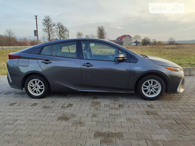 Тойота Prius Prime, об'ємом двигуна 1.8 л та пробігом 203 тис. км за 19700 $, фото 7 на Automoto.ua