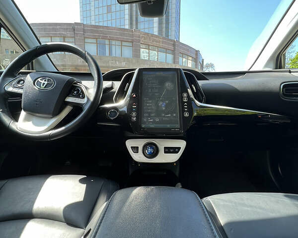 Тойота Prius Prime, об'ємом двигуна 1.8 л та пробігом 237 тис. км за 23200 $, фото 35 на Automoto.ua