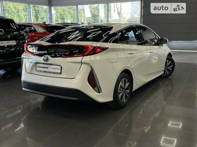 Тойота Prius Prime, об'ємом двигуна 1.8 л та пробігом 240 тис. км за 21500 $, фото 3 на Automoto.ua