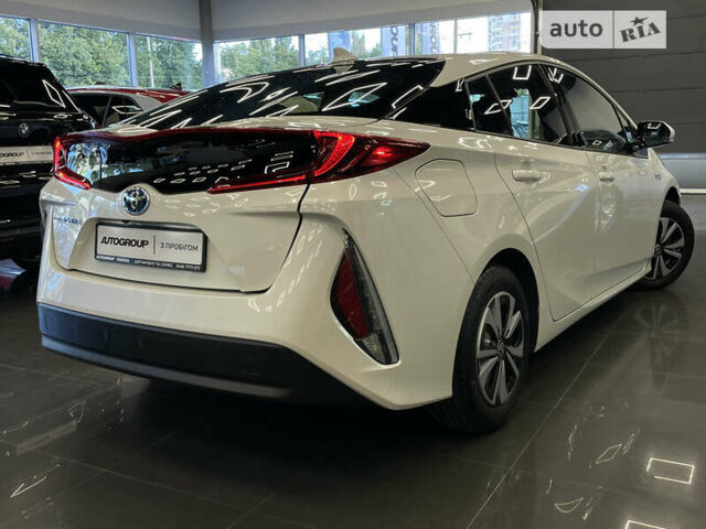 Тойота Prius Prime, объемом двигателя 1.8 л и пробегом 240 тыс. км за 21500 $, фото 9 на Automoto.ua