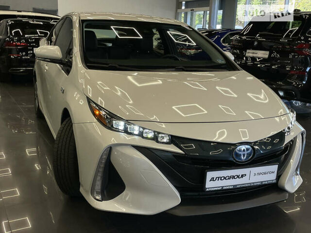 Тойота Prius Prime, объемом двигателя 1.8 л и пробегом 240 тыс. км за 21500 $, фото 4 на Automoto.ua