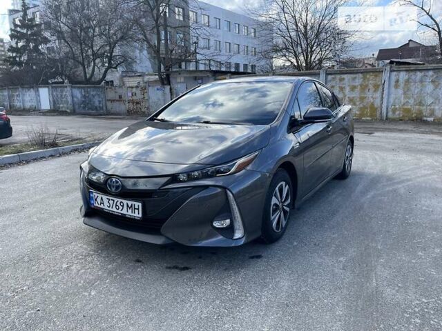 Сірий Тойота Prius Prime, об'ємом двигуна 1.8 л та пробігом 137 тис. км за 19999 $, фото 59 на Automoto.ua