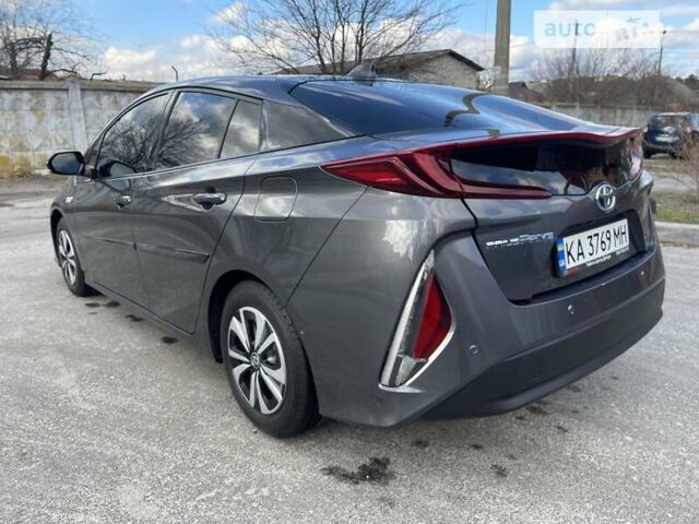 Сірий Тойота Prius Prime, об'ємом двигуна 1.8 л та пробігом 137 тис. км за 19999 $, фото 27 на Automoto.ua