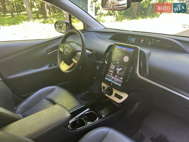 Сірий Тойота Prius Prime, об'ємом двигуна 1.8 л та пробігом 80 тис. км за 18200 $, фото 12 на Automoto.ua