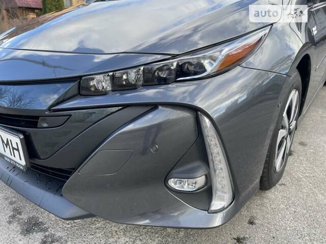 Сірий Тойота Prius Prime, об'ємом двигуна 1.8 л та пробігом 137 тис. км за 19999 $, фото 11 на Automoto.ua