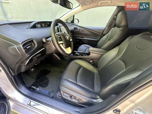 Сірий Тойота Prius Prime, об'ємом двигуна 1.8 л та пробігом 80 тис. км за 18200 $, фото 16 на Automoto.ua