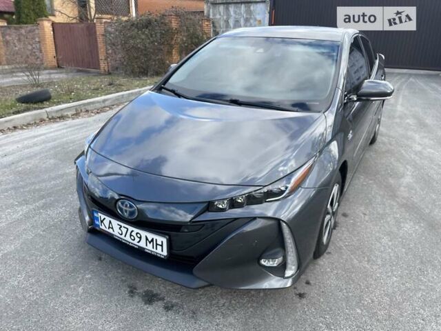 Сірий Тойота Prius Prime, об'ємом двигуна 1.8 л та пробігом 137 тис. км за 19999 $, фото 16 на Automoto.ua