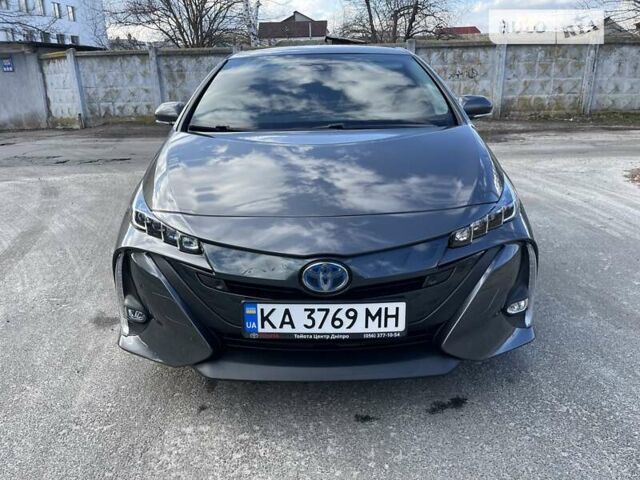 Сірий Тойота Prius Prime, об'ємом двигуна 1.8 л та пробігом 137 тис. км за 19999 $, фото 57 на Automoto.ua